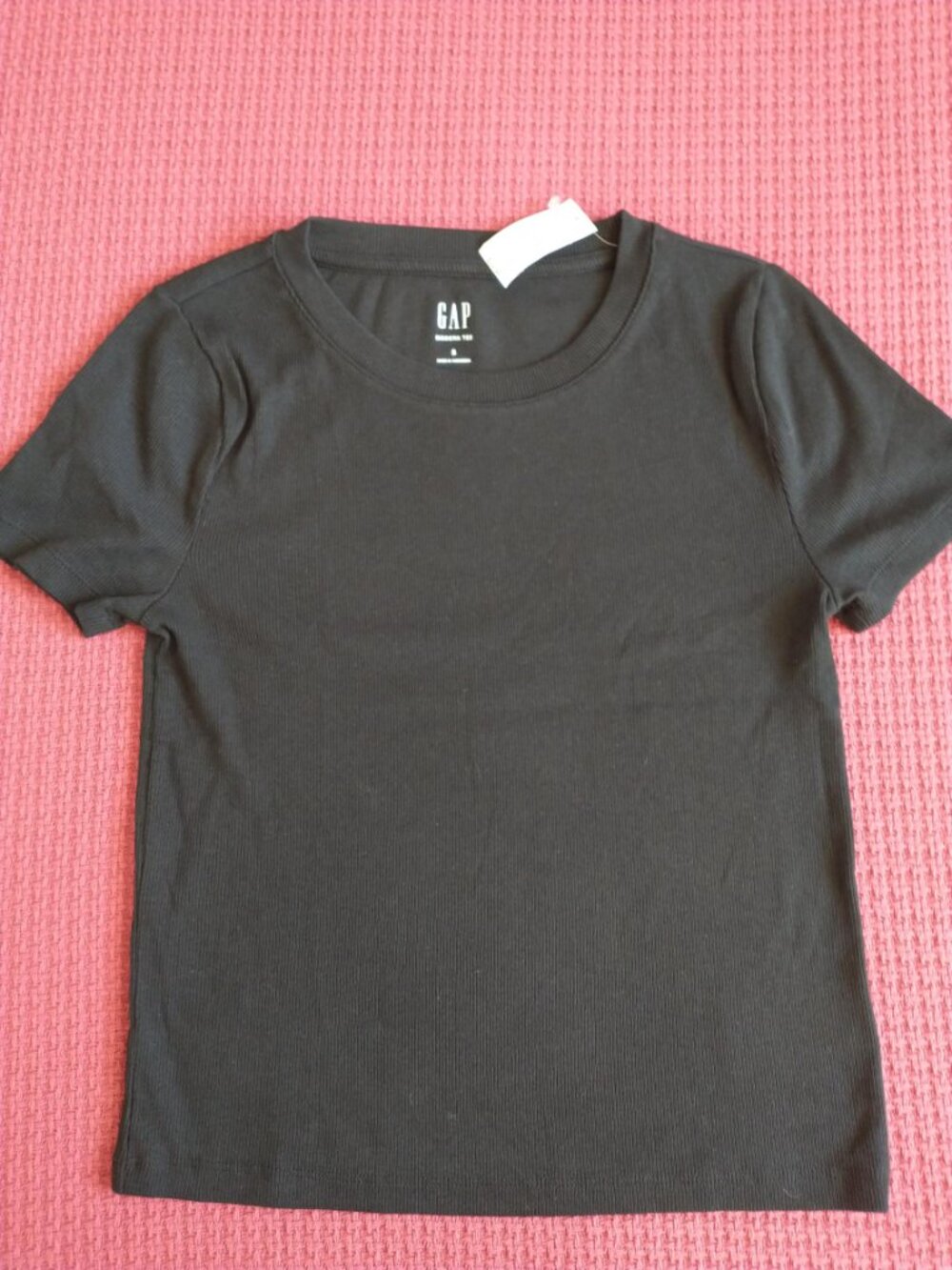 GAP Women's Modern Rib Crop T-Shirt in Black NWT - Picture 5 of 14